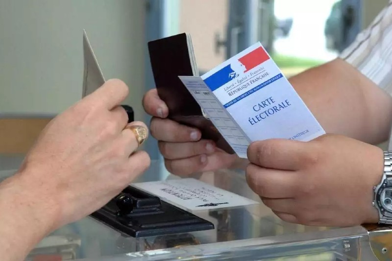 قوى اليسار الفرنسية تراهن على الوجوه الجديدة في الانتخابات التشريعية