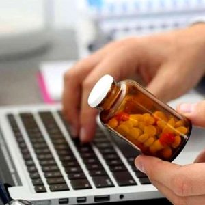 تشديد الرقابة على إشهارات الأدوية يلزم الشركات بالتصريح المسبق