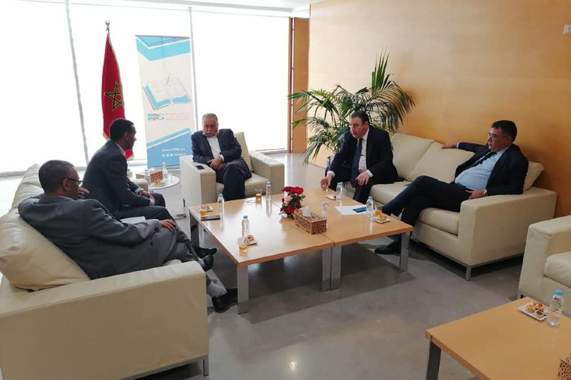 فرق المعارضة تعزز العمل المشترك وتنقل التنسيق إلى خارج البرلمان