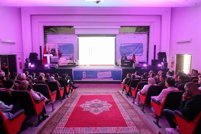 "أوزون" تدرب وتشغل طلبة بالجديدة