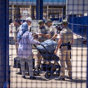 رصيف الصحافة: سلطات مدينة سبتة المحتلة تتحرش بالعابرين المغاربة