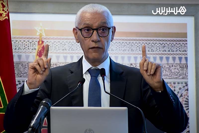 العلمي: الحكومة لن تبيع البلاد
