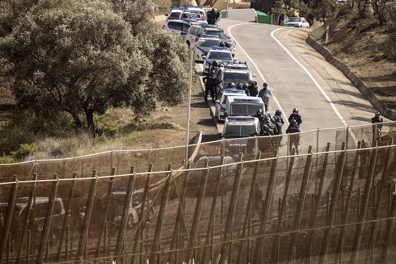 سانشيز يشيد بتصدي المغرب لاقتحام مليلية