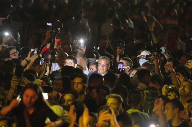 أخنوش يتوسط الجمهور بمهرجان "تيميتار"