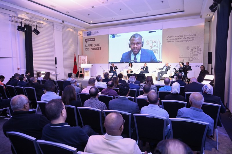 خبراء  يثمنون مزايا الاستثمار في المغرب