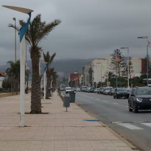 انقضاء فترة العطلة الصيفية ينثر الركود التجاري في أرجاء مدينة السعيدية