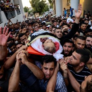 الغارات الإسرائيلية تخلف 15 شهيدا في غزة