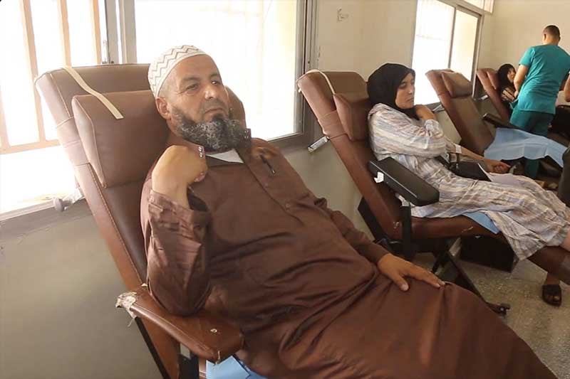 تبرع بالدم لإنقاذ مصابين