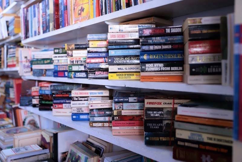 تفشي موجة الرقمنة يهدد إنتاج الكتب الورقية