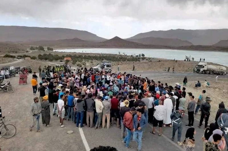 بحث متواصل للعثور على جثة غريق في بحيرة