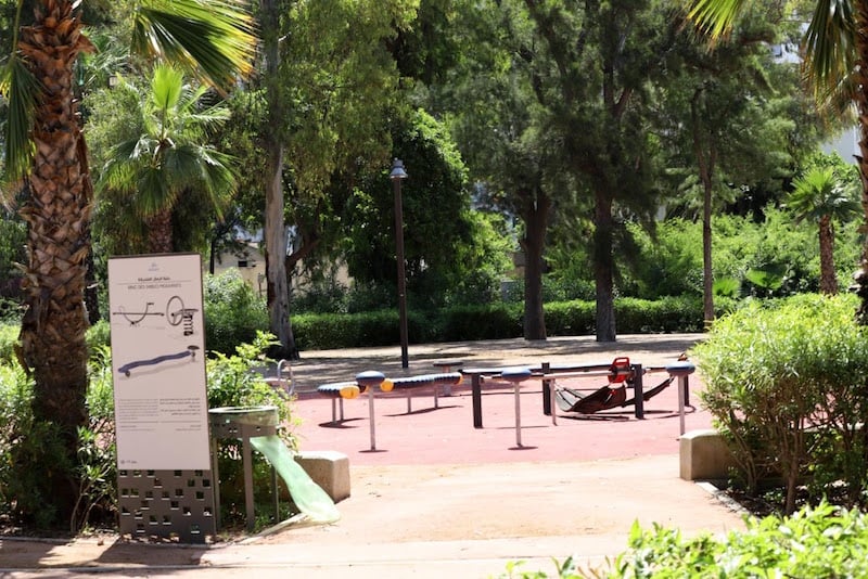 الصيانة تغلق حديقة الجامعة العربية بالبيضاء