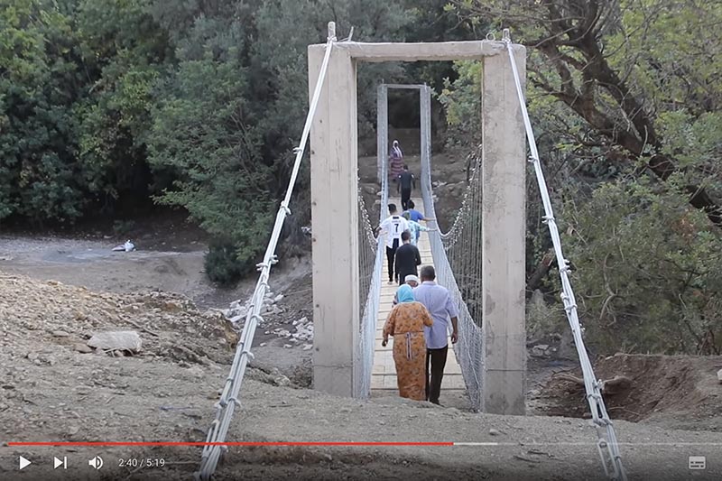 جسر ينهي معاناة أمهات