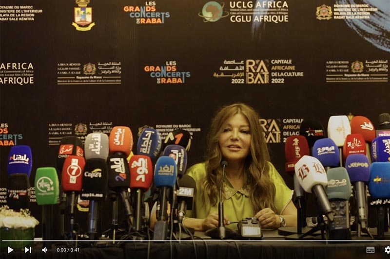 سميرة سعيد تبارك زواج لمجرد