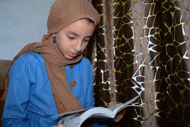 طفلة تتقن ست لغات