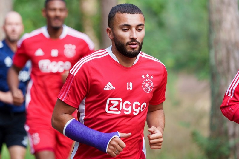 العطالة تهدد اللاعب المغربي زكرياء لبيض