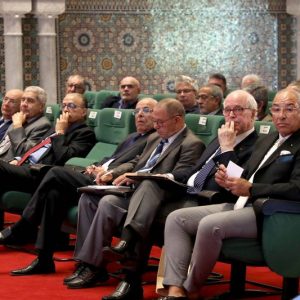 انهيار مبيعات الصحف .. معنينو يحذر من "الاسترخاء أمام كرم الدولة"