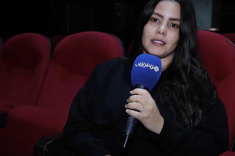 مع سارة فارس