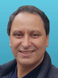 حكاية أستاذ مختلف