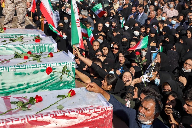 اتهامات إيران للغرب بإشعال "حرب أهلية" تنذر بموجة قمع "أكثر عنفا"