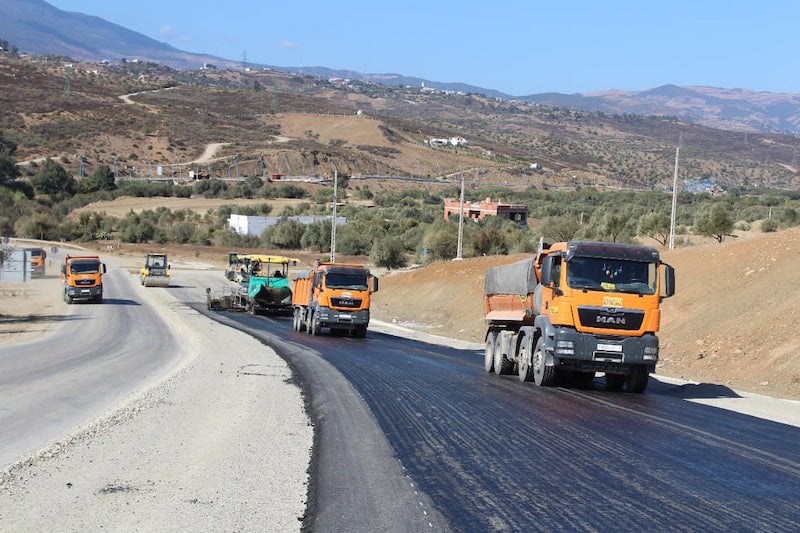 بركة: غلاء مواد البناء يُبطئ إنجاز الطرق.. والمغرب مهدد بندرة الماء