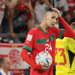 بانون يعلن "غياب الحظ" في مواجهة فرنسا