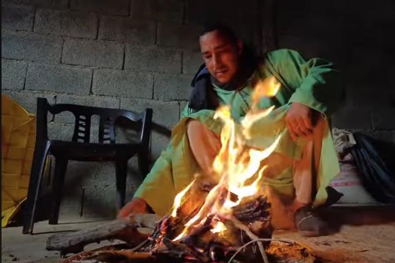 ساكنة الجبال تستعد لموسم البرد
