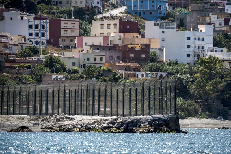جثة طفل تدخل ثغر سبتة المحتل في حداد