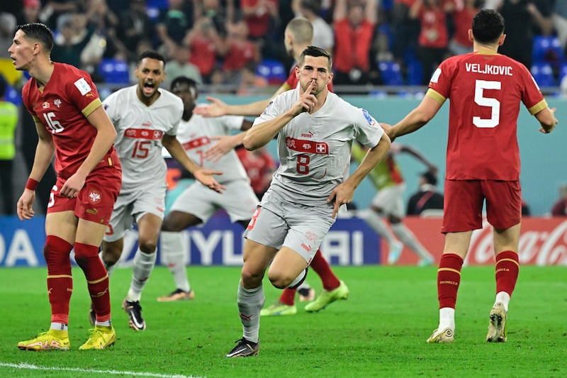 سويسرا تهزم صربيا وتلتقي مع البرتغال