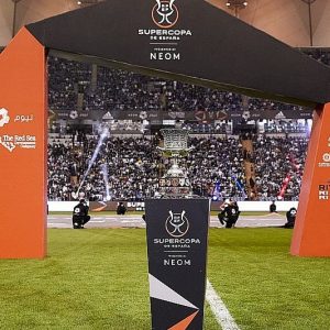 فالنسيا يقبل "التوقيع الإجباري" على أموال السوبر الإسباني