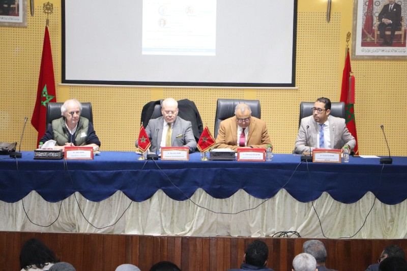 جون غاتل يحاضر بجامعة مولاي اسماعيل