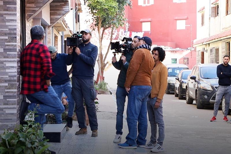 الروخ: مسلسل "كاينة ظروف" يسلط الضوء على معاناة النساء بعد السجن