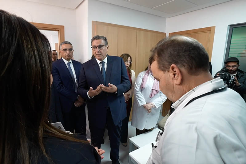 أخنوش في مركز صحي للقرب