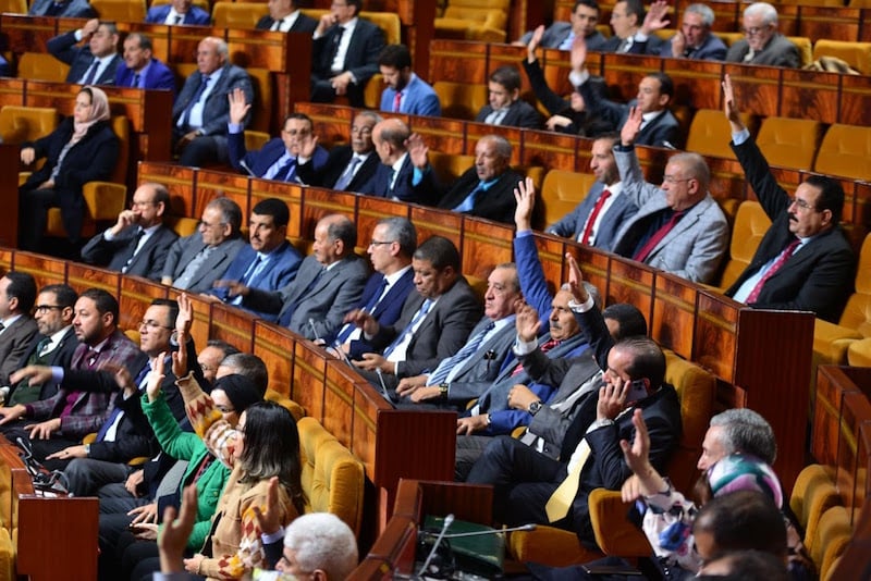 مكتب مجلس النواب يطالب بمناقشة مقترحات القوانين لزيادة الحصيلة التشريعية