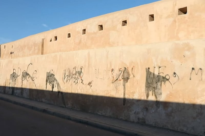 تخريب سور سلا التاريخي