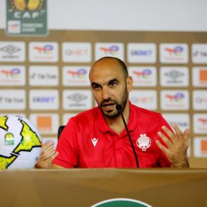 الركراكي: المواجهة بين الوداد والهلال "فخ"
