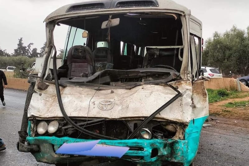سقوط حافلة من منحدر يخلف 10 قتلى في شرق الجزائر