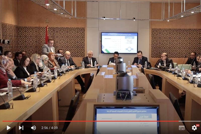 وزير الصحة والتوظيف بالتعاقد