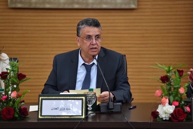 وهبي يعلن قرب المصادقة على القانون الجنائي الجديد .. ويتوعد جرائم الأنترنت