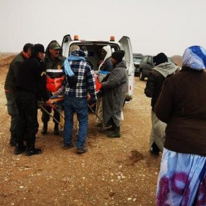 تأمين نقل حوامل وسط السيول في طاطا