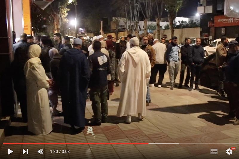 معتمرون يتعرضون للنصب