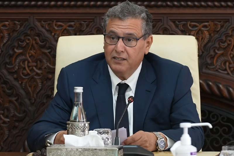أخنوش يحيي المرأة المغربية