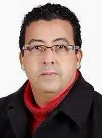 التعلق بزعيم الإجماع الوطني
