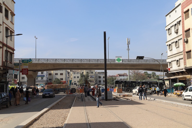 تأخر انطلاق الجسر المعلق يقلق بيضاويين