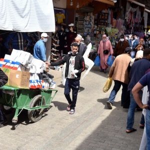 هل السعادة تغمر حياة المغاربة؟.. كماليات الحياة واستلاب التكنولوجيا