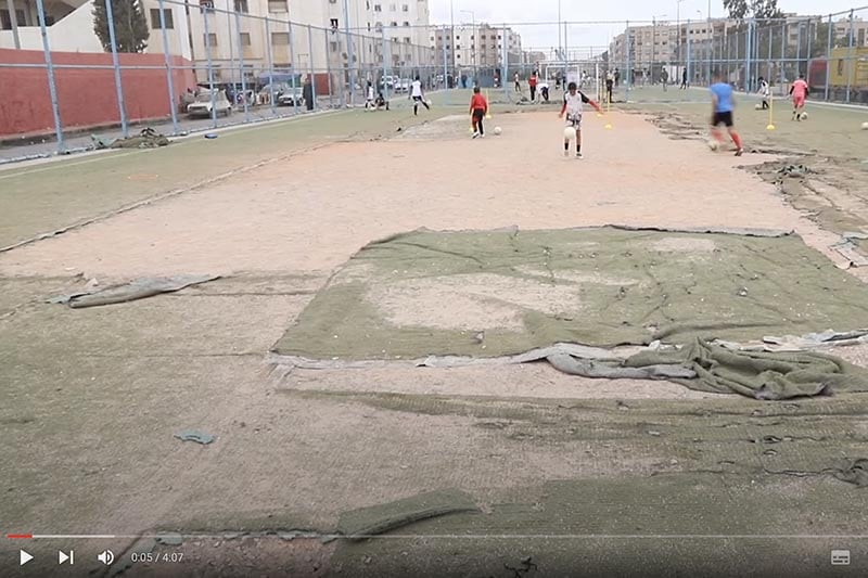 ملاعب سيدي مومن "تحتضر"