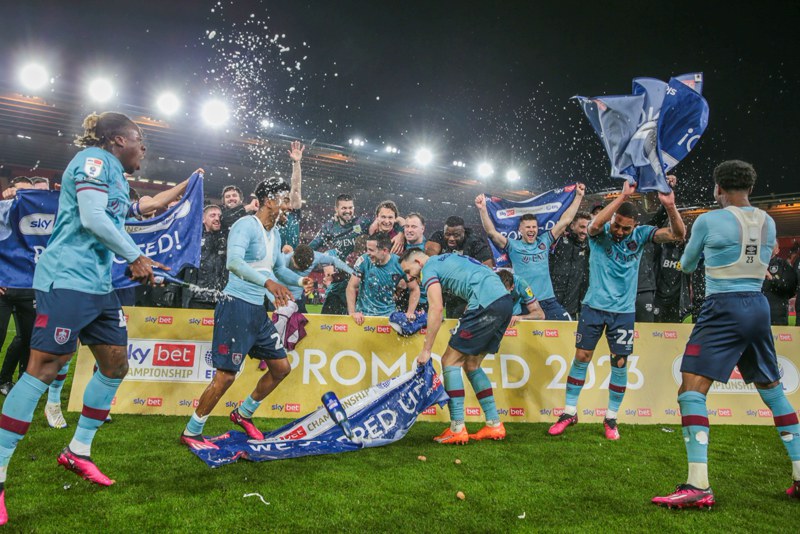 الزروري يبلغ الدوري الإنجليزي الممتاز