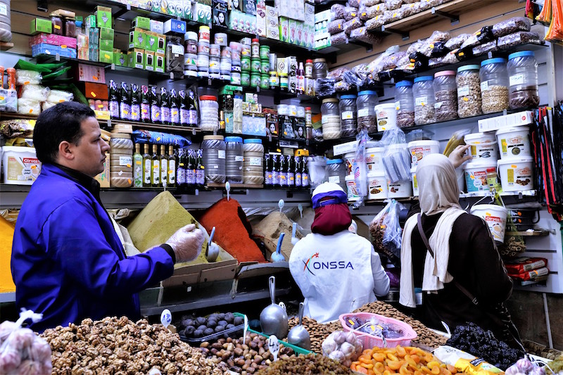مراقبة الأسواق تحرر آلاف المخالفات .. حماية المستهلك: مقاربة لا تحارب الغلاء