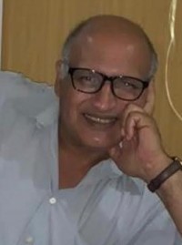 طبيب الشعب وأستاذ الأجيال