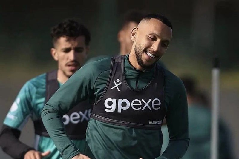الرجاء يسترجع خدمات نوفل الزرهوني