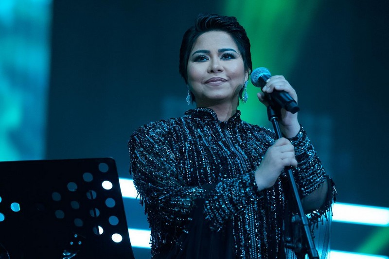الفنانة شيرين تؤكد العودة إلى الساحة الغنائية بلا إدمان